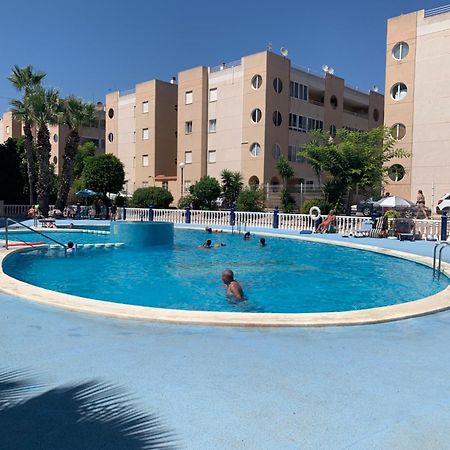 Tres Beau T4 Torrevieja Renove Et Moderne Apartment Exterior photo